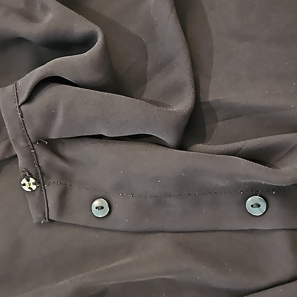 Larry Levine Navy Blouse - Picture 4 of 4